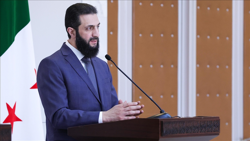 President Sharaa to Deploy New Troops as Sectarian Clashes Kill Hundreds in Southern Syria