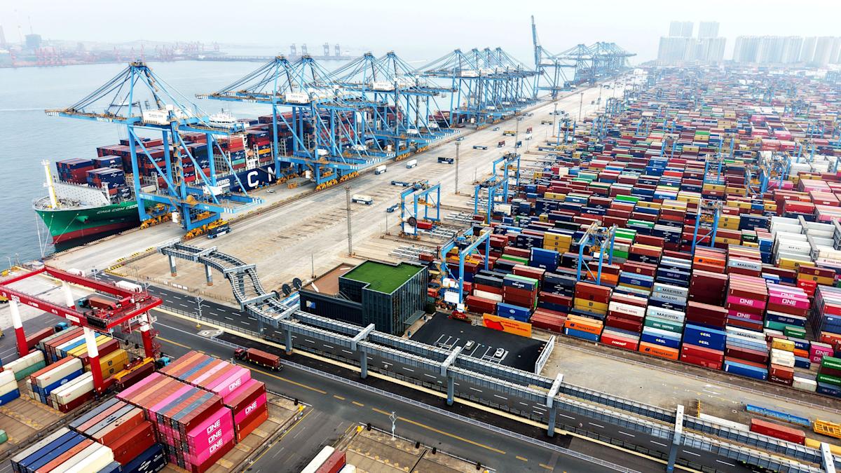 China Posts Record $1.19tn Trade Surplus Despite Trump Tariffs